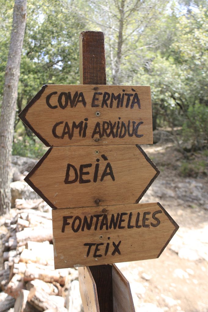 Hiking signs Mallorca